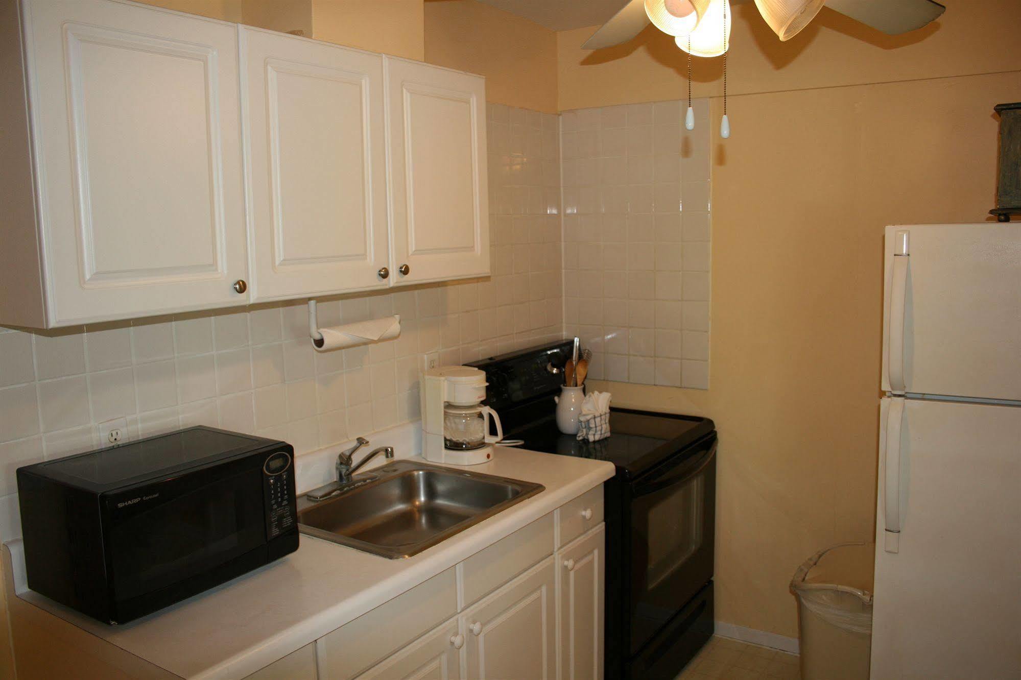 Hidden Harbor Suites Fort Myers Beach Exteriör bild